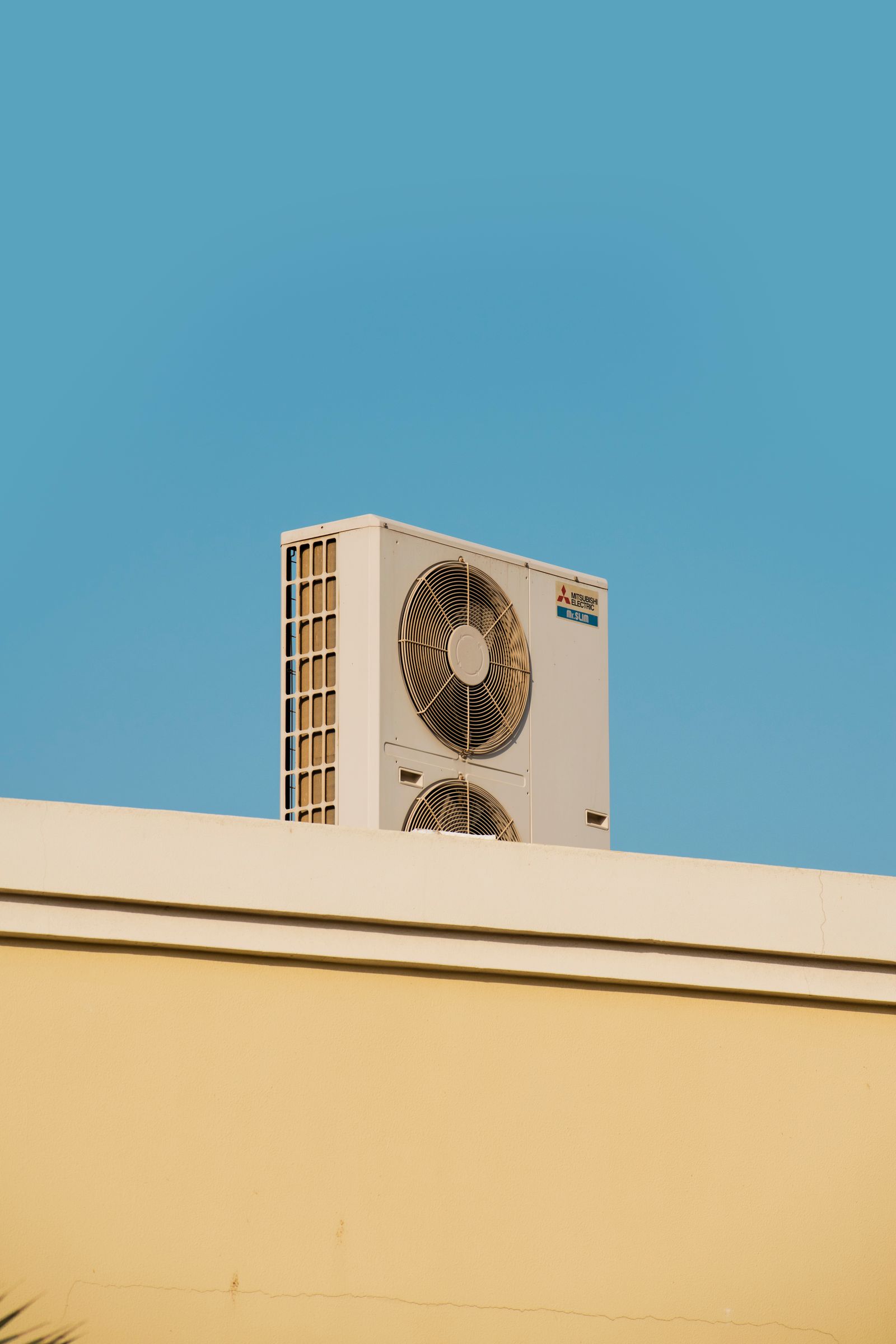 Climatización VRF — Edificio corporativo